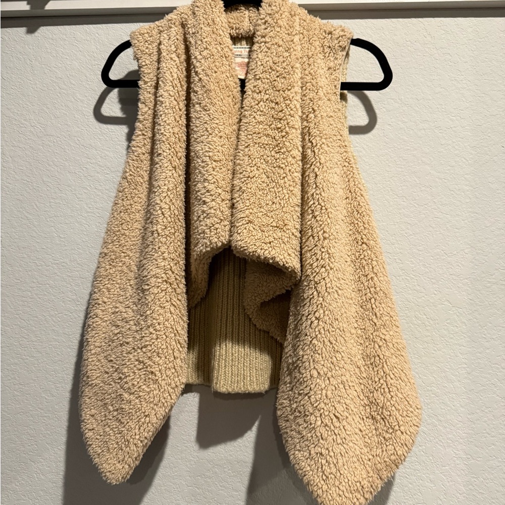 Flying Tomato Cream Knit Vest